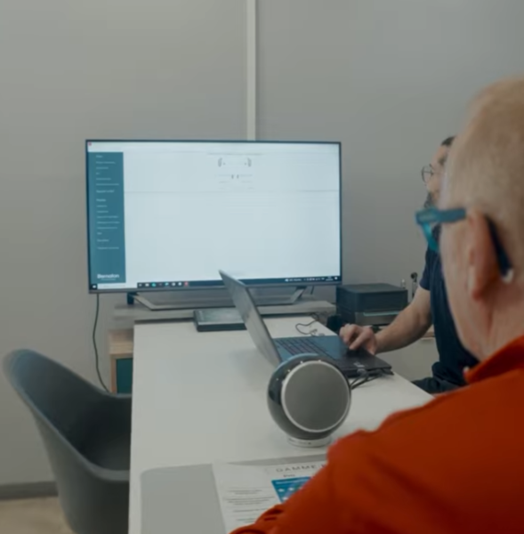 Cabine audiométrique du centre d'audioprothésiste à Lunel proche de Lunel Viel